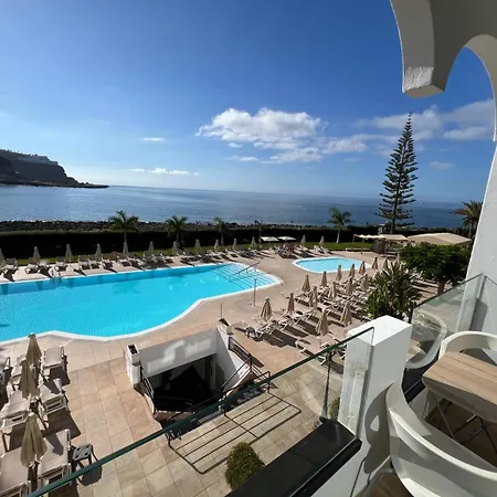 Cura Sea View *